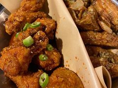 炸鸡翅一半一半-富乐满韩国正宗炸鸡韩国料理(虹泉路店)