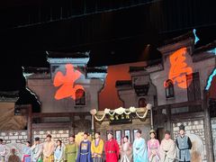 -虹桥艺术中心