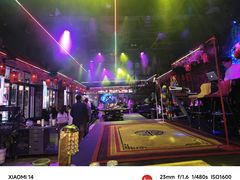 -喜鹊音乐酒馆(西街店)