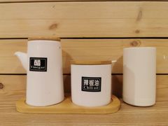 -十三朝牛馍王擀面皮(骡马市店)