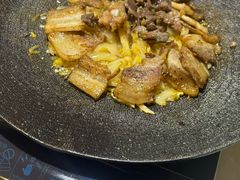 -哈尔滨烧烤·山河村铁锅炖(交大店)