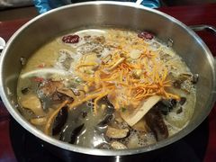 -野菌皇海景野生菌火锅(滨海大道店)
