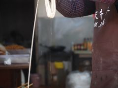 -新场古镇-停车场