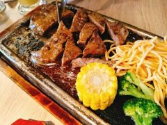 -必胜客(WOW贺州灵峰店)