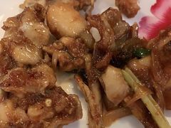 炭火牛蛙锅-金陵暴走小龙虾·迷踪蟹(凯德MALL店)