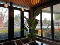 -WOLFGANG PUCK KITCHEN & BAR(迪士尼小镇店)