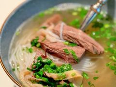 精选清汤牛腩米线-炳胜私厨(中达旗舰店)