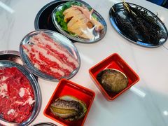 鲜活六头鲍鱼-喜歪歪·平价海鲜市场小火锅(龙阳广场店)