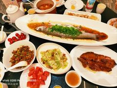 -湖锦酒楼·32年地道湖北菜(光谷店)