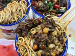 -犟一碗双椒鸡面(得意世界店)