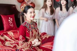 -LOVINA洛维娜婚纱礼服
