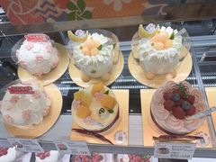 -花花卷卷·鲜食蛋糕(静安久光百货店)