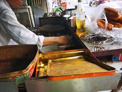 -正宗杂粮煎饼香软鸡蛋饼