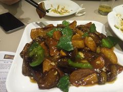 -老码头黑皮肘子锅包肉(赣水路店)