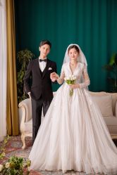 -雪中彩影婚纱摄影·微光艺术中心