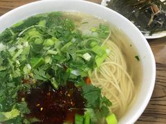 -陇上全荟兰州传统牛肉面(延吉路店)
