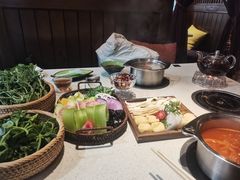 -一叶一世界·素食餐厅(锦华万达店)