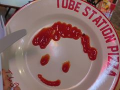 -Tube station站点比萨(王府井百货店)