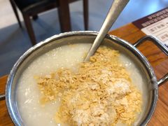 牛奶麦片粥-圣河湾虾饺美食(站前店)