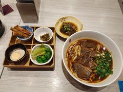 -康师傅私房牛肉面(马泉营奥莱店)