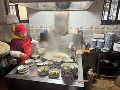 -镇南锅盖面馆(解放路店)