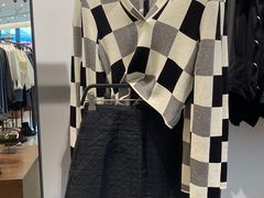-URBAN REVIVO(上海中庚漫游城店)