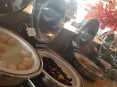 -荣誉国际酒店-云顶旋转餐厅