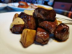 蒜片葱爆牛柳粒-杭州西子湖四季酒店·金沙厅