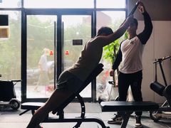 -享受健身·美体塑形馆