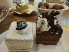 -小鱼小牛(世欧广场店)