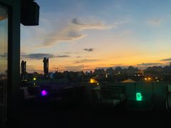 -悦吧·360°全景天台酒吧(象山店)