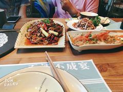 -临界音乐酒馆·小龙虾·江湖菜(华熙LIVE·鱼洞店)