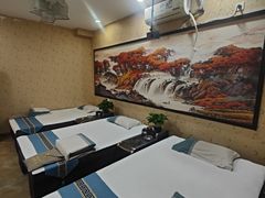 -皇盈轻奢·足道瑜伽·SPA会所(郑州东站店)