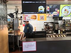 -麦当劳(杨高南路店)