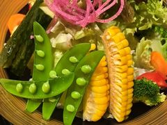 -山川小町·极番烧肉(新地假日广场店)