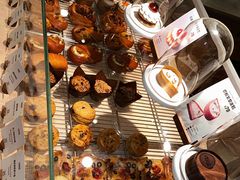 -VERIE BAKEHOUSE