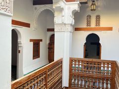 -阿里·本·优素福神学院