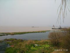 -巴陵广场