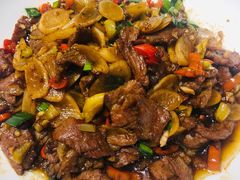 小炒黄牛肉-恋湘小镇(纺织大厦店)