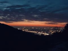 -鬼笑石后山停车场