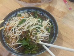 -牛师傅牛肉面(尚隆路店)