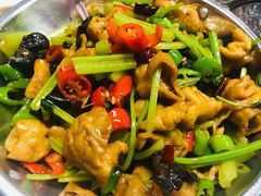 干锅肥肠-小民大排档(光谷店)