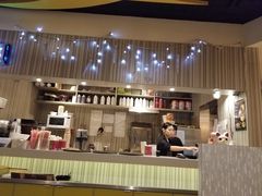 大堂-鹿园鱼汤米线