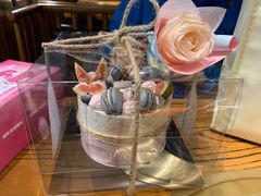 -小苍兰风铃草·礼物蛋糕(沈阳店)