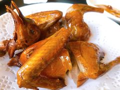 脆皮乳鸽-港澳烧卤馆