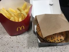 -麦当劳(虹桥南丰城店)