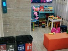 -茂菊口腔连锁(浦东南路店)