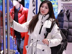-王府井奥莱临潼小镇(临潼店)