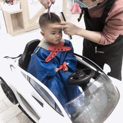 -奇怪的独角兽亲子理发沙龙