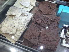 -VENCHI 闻绮(上海佛罗伦萨小镇店)